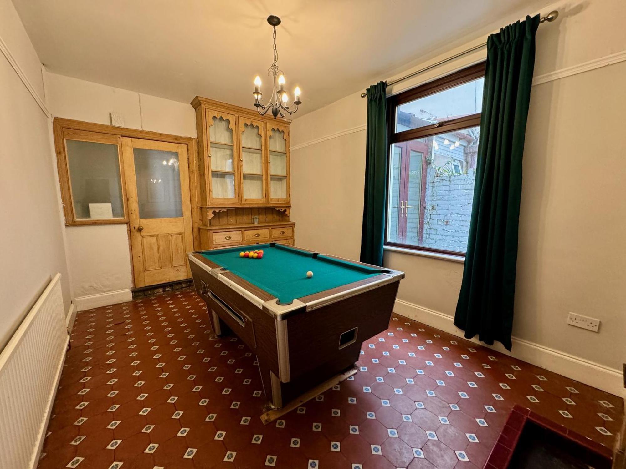 Large Citycentre Townhouse & Hot Tub, Pool Table And Offroad Parking Cardiff Eksteriør billede